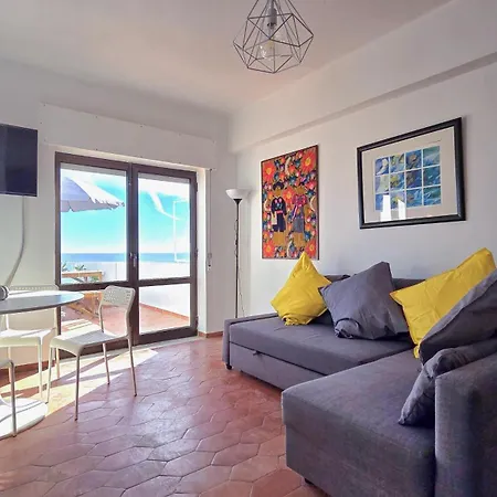Margarida Seaview Terrace Apartment